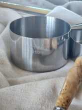 Load image into Gallery viewer, Maple Burl Measuring Cups and Spoons
