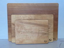 Load image into Gallery viewer, Cutting Board Set
