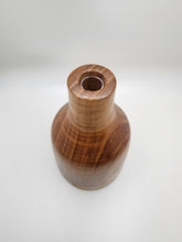 Load image into Gallery viewer, Catalpa Vase 2
